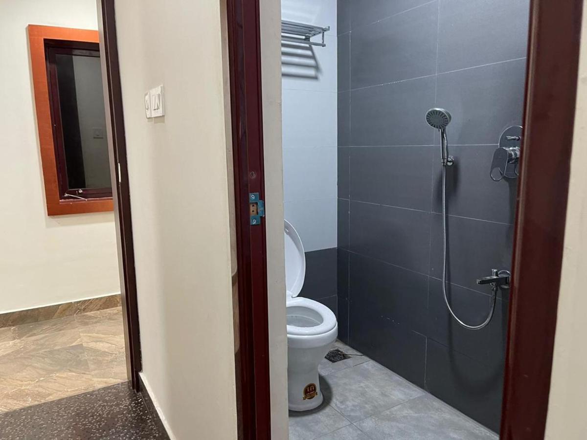 Changanācheri Bassac Residency酒店 外观 照片