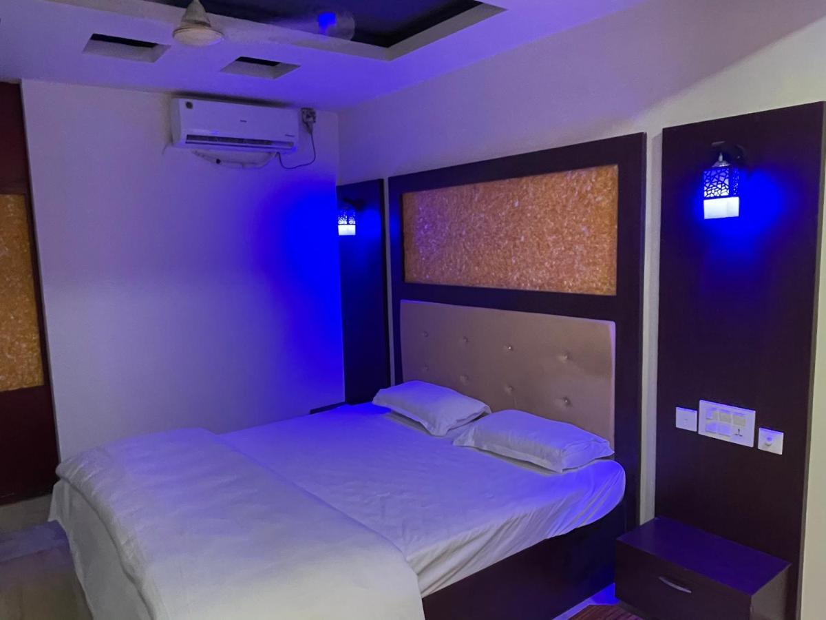 Changanācheri Bassac Residency酒店 外观 照片