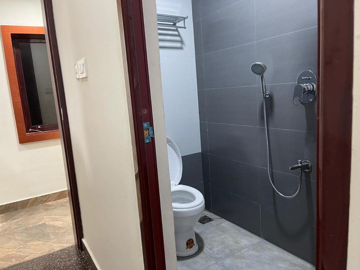 Changanācheri Bassac Residency酒店 外观 照片